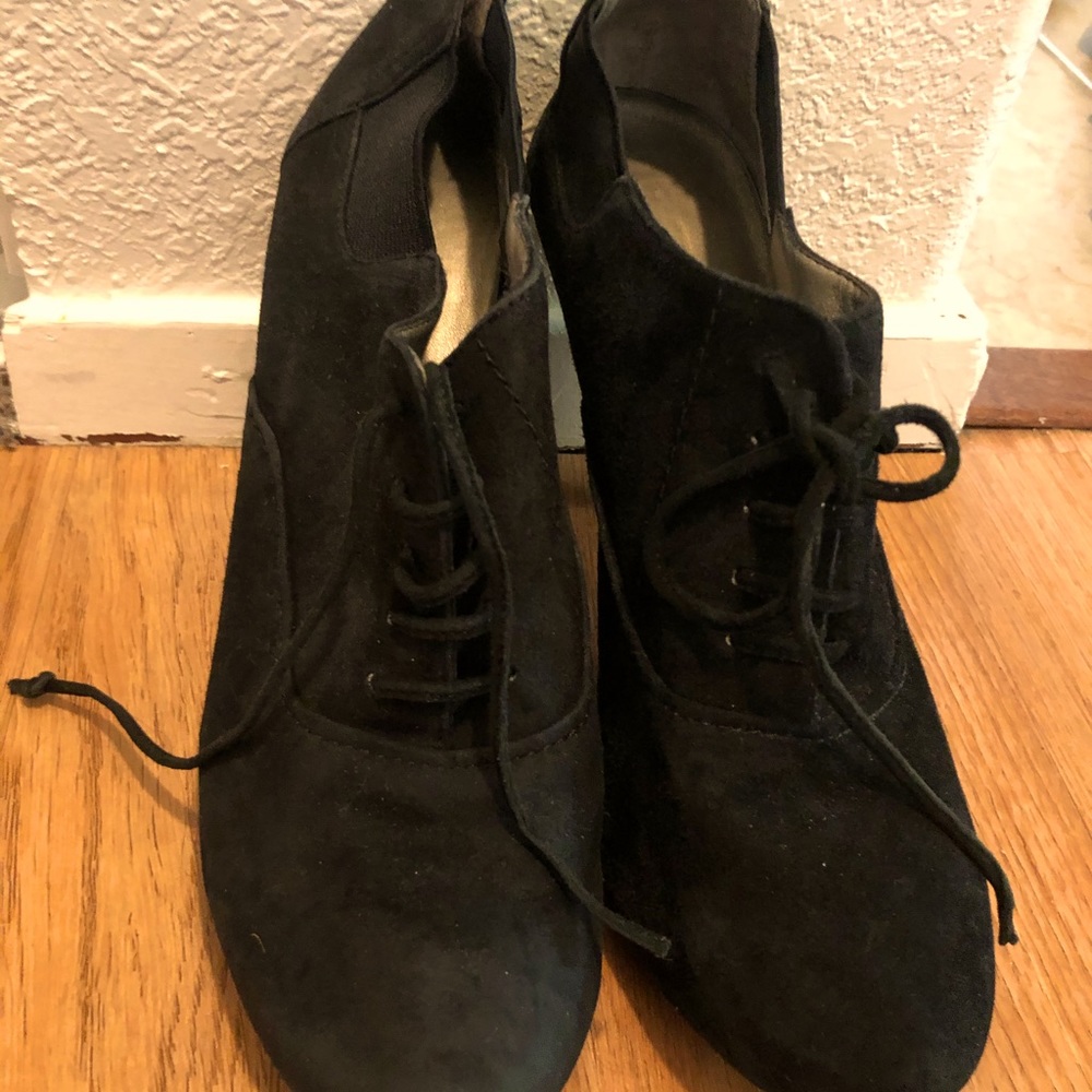 Mee Too heel booties